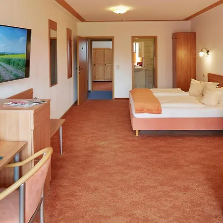 Land- Und Aktivhotel Altmuehlaue