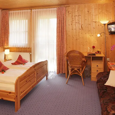 מלון Land- Und Aktivhotel Altmuehlaue