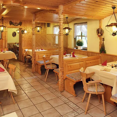 Land- Und Aktivhotel Altmuehlaue 3*