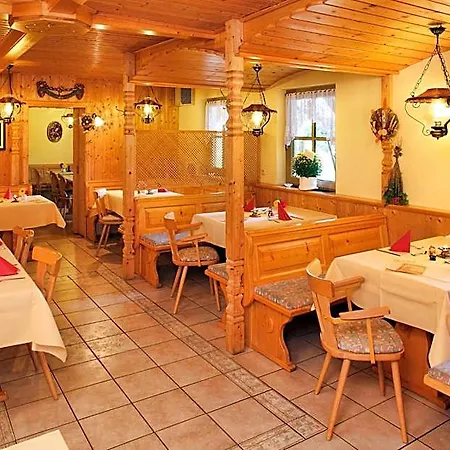 Hotell Land- Und Aktivhotel Altmuehlaue
