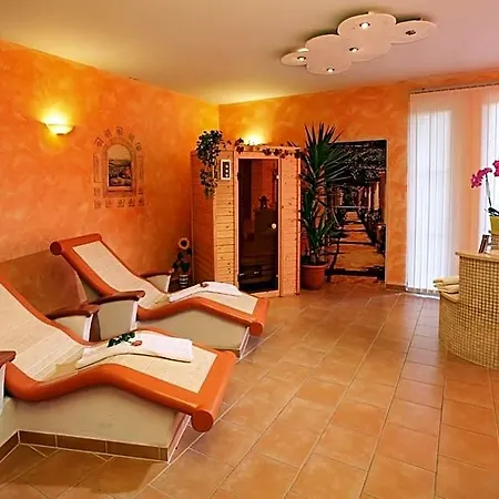Land- Und Aktivhotel Altmuehlaue Ξενοδοχείο
