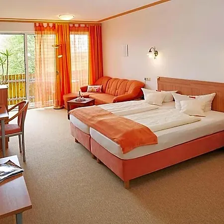 Land- Und Aktivhotel Altmuehlaue Hotell